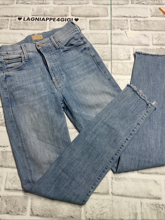 MOTHER Denim - Mother’s Women's High-Rise button-fly blue Jeans. Fray hem. The Stunner. Size 24
